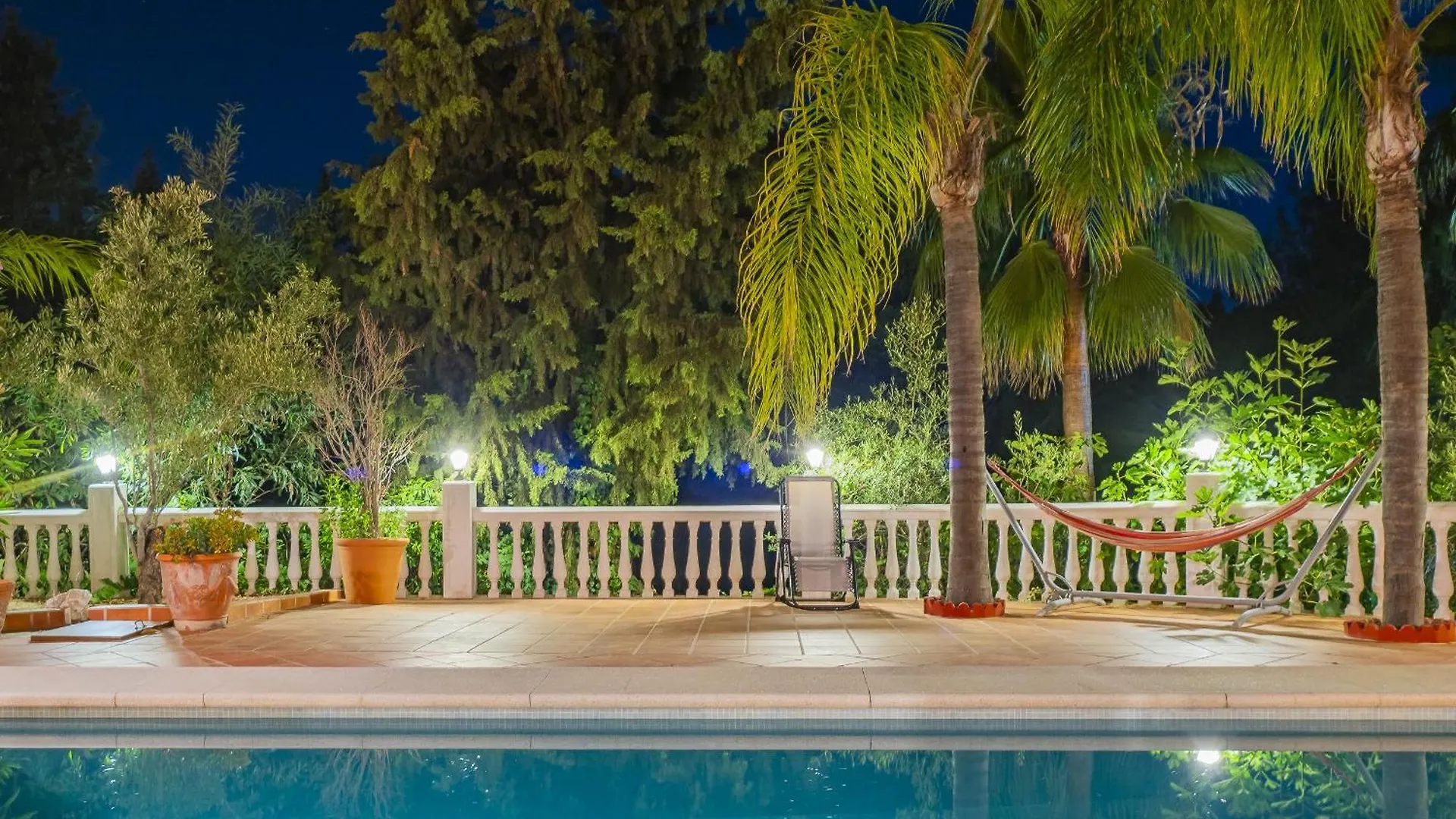 Cubo'S Kurt Rural Room 1 Garden View Alhaurin el Grande Spain